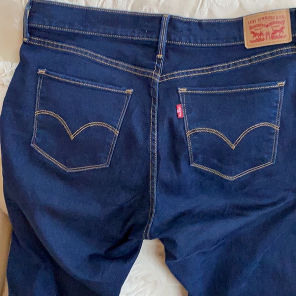 •Ladies Levi’s 311 Shaping skinny jeans - Picture 3 of 4